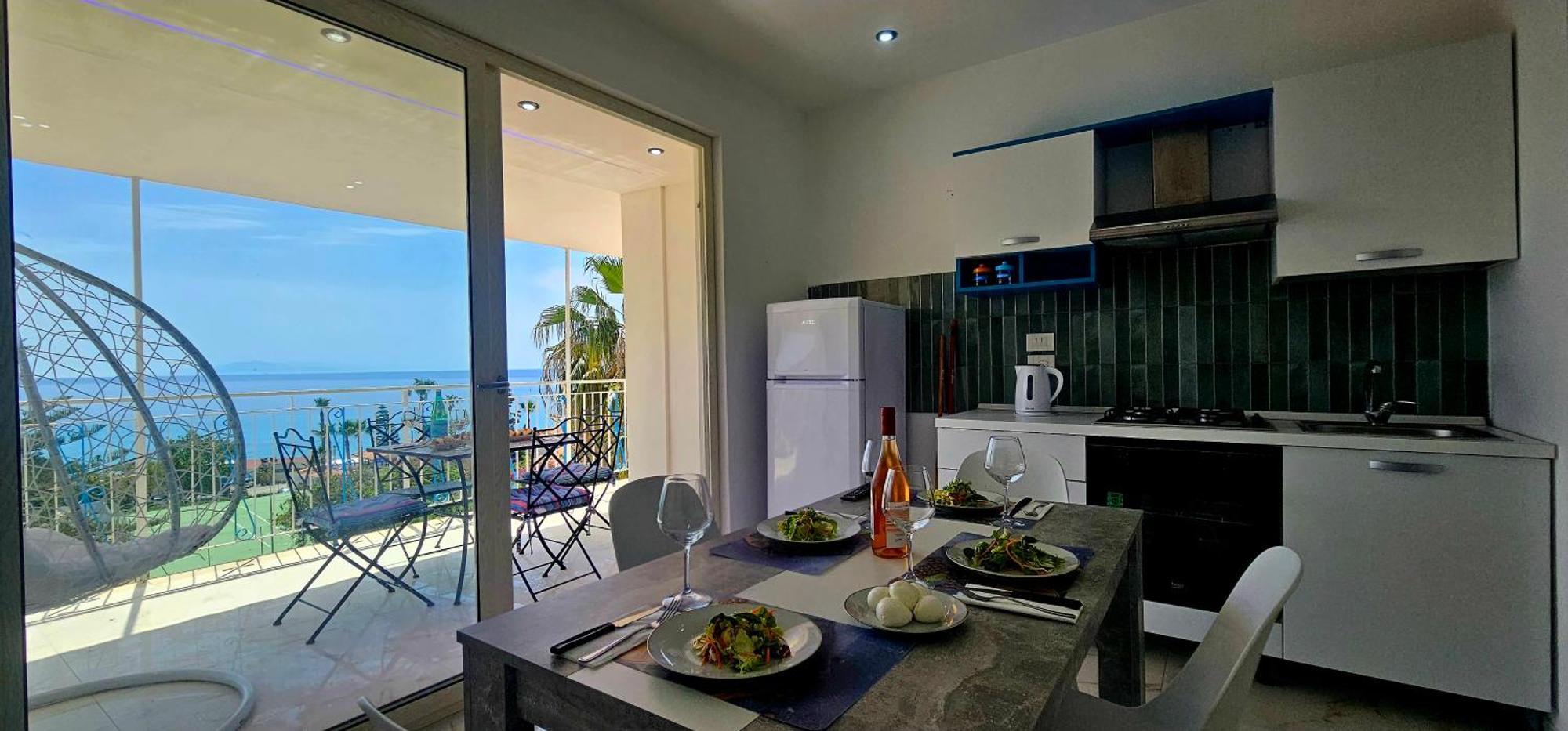 Ninfa Sul Mare Apartments 50 M E T R I Dal Mare Best Breakfast And Free Parking Capo Vaticano Exterior photo